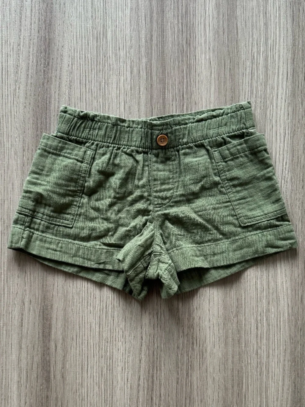 NWT Old Navy Kids Loose Double-Weave Utility Shorts Green S